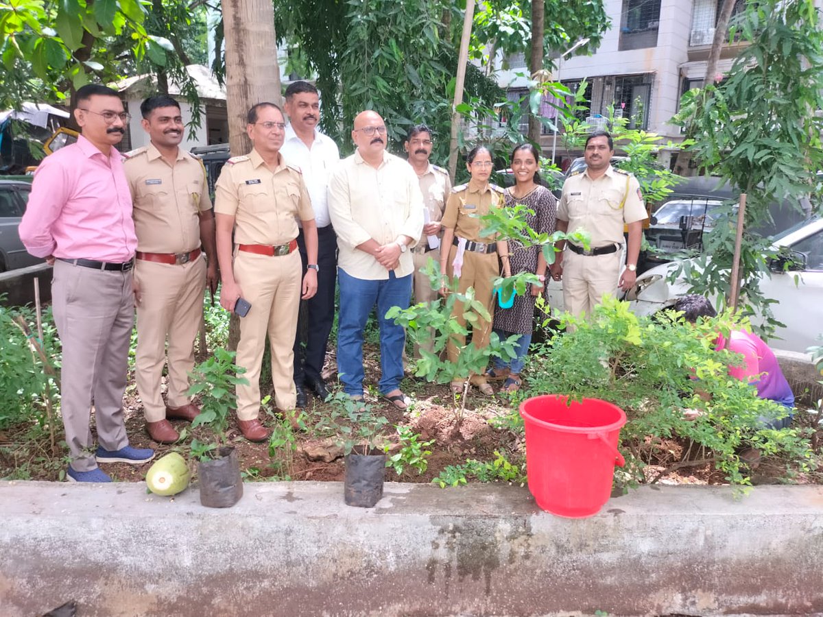 चारकोप पोलीस ठाणे - Charkop PS Mumbai tweet media