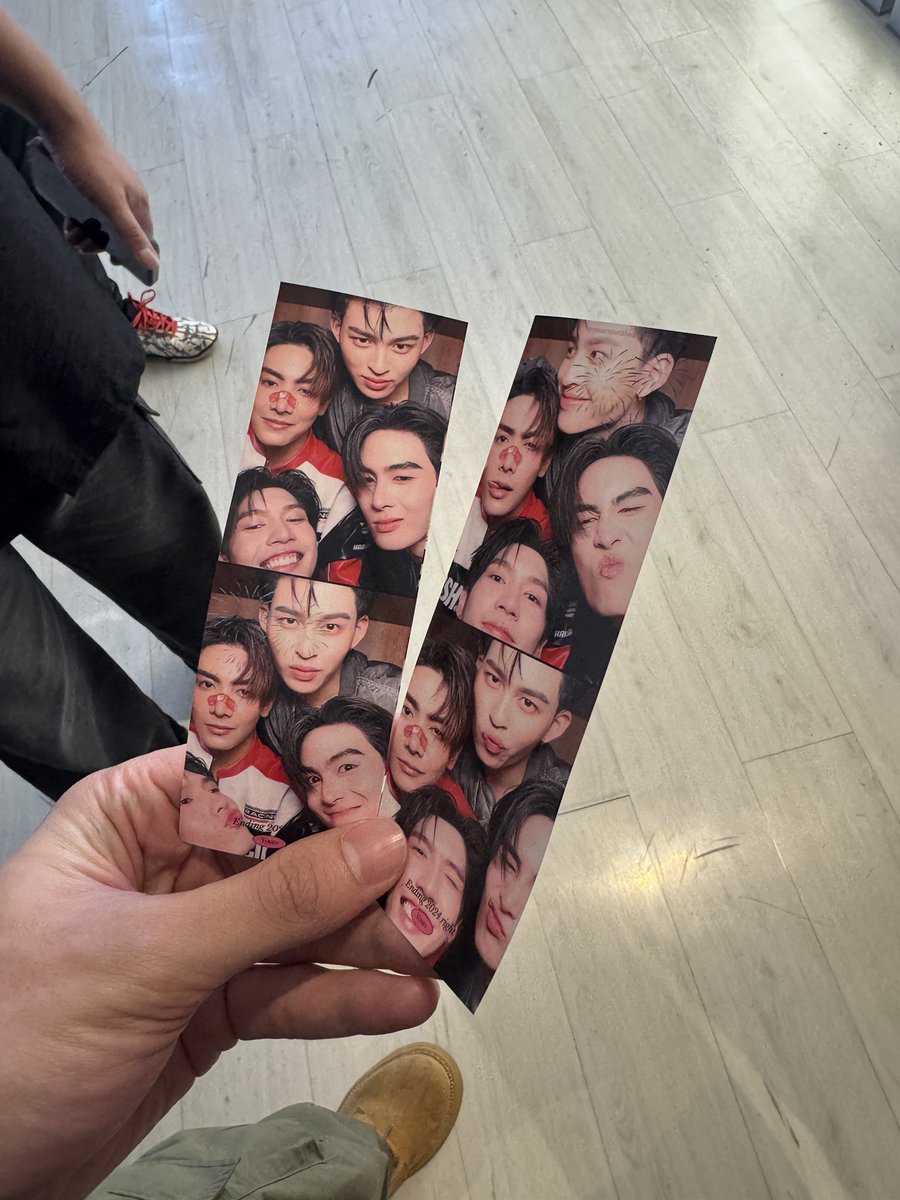 ขอบคุณทุกคนมากๆนะครับที่มาเจอกันวันนี้ ดีใจมากๆที่ได้เจอทุกคนในนาม jasp.er ไว้ขอให้ได้เจอกันบ่อยๆนะครับ วันนี้หวังว่าจะมีความสุขนะ กลับบ้านกันดีๆนะครับ ถ้าหิวหาอะไรรองท้องด้วย ขอบคุณทั้งทีมหน้างาน แล้วก็ทีมหน้าจอมากๆนะงับ 

TAKE IT OFF PRESSTOUR