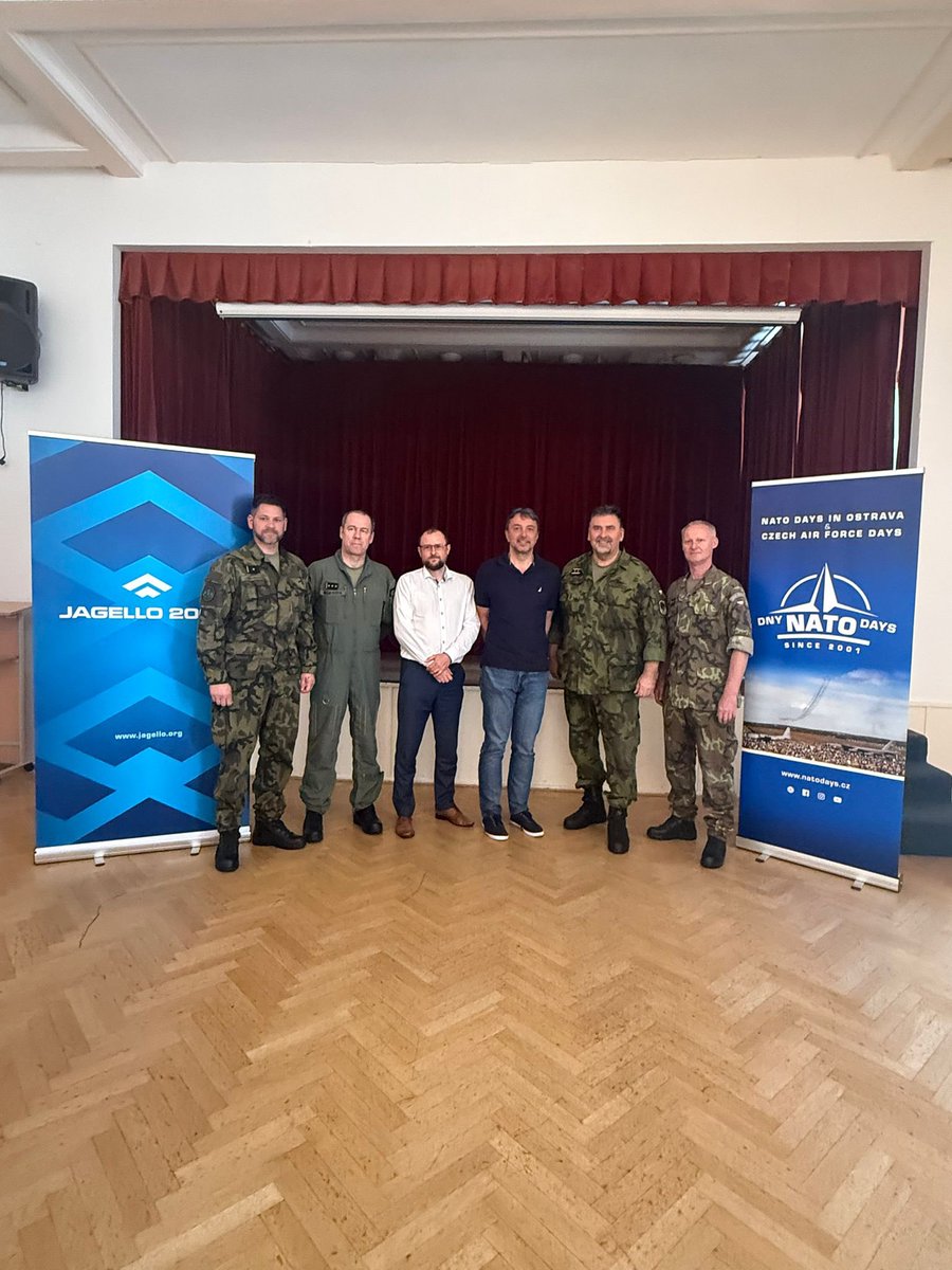 jagello2000's tweet image. 25. ročník Dnů NATO v Ostravě & Dnů Vzdušných sil AČR se blíží.
A ani se nenazdáme, přivítáme návštěvníky v areálu akce. ✈️
Dnes se konala 2. koordinační porada se zástupci Armády České republiky, Policie České republiky, Městské policie Ostrava, Vězeňské služby, Celní správy a…