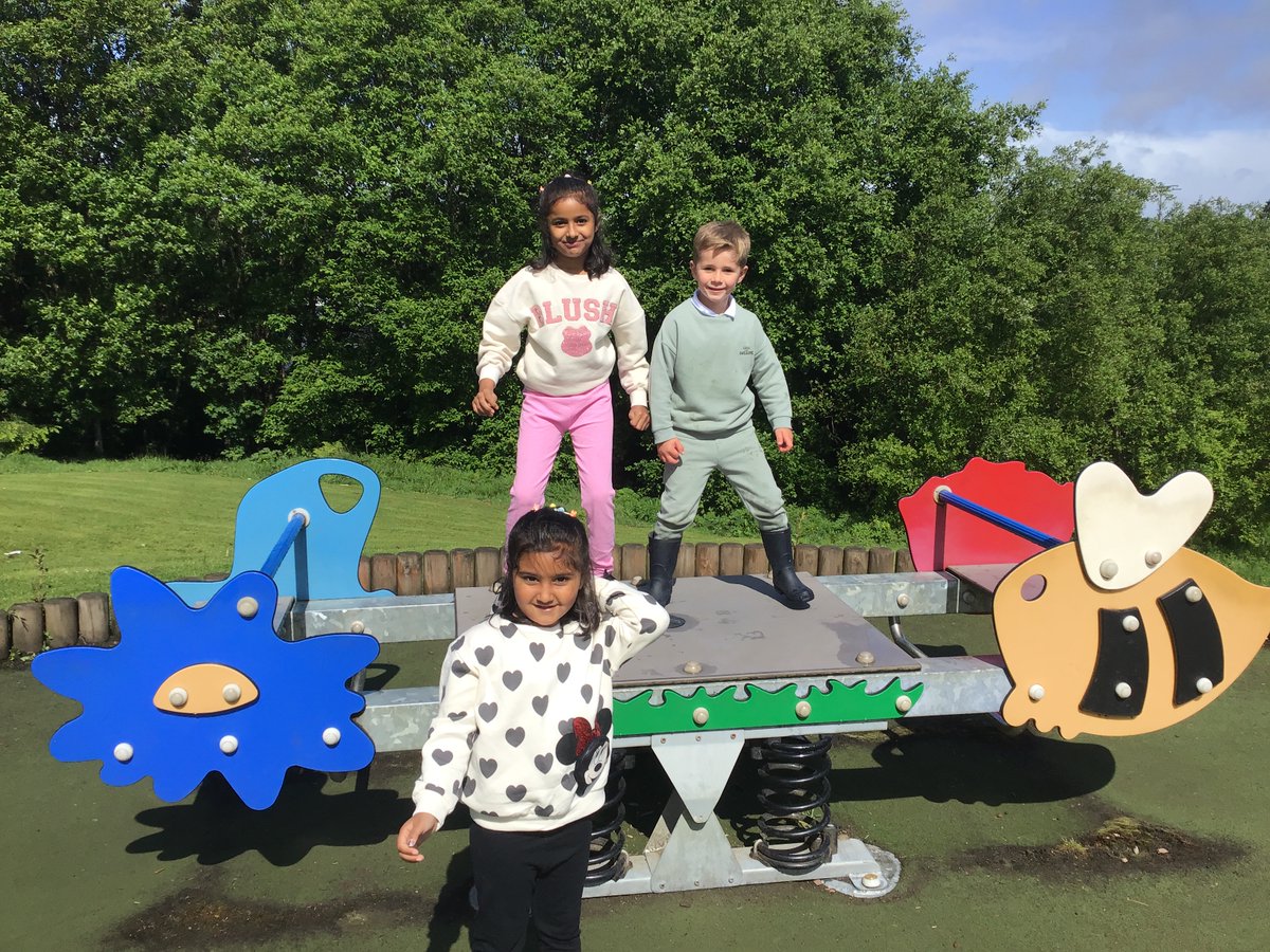 StAndrewsNCML6's tweet photo. The nursery children had a lovely day on their trip to Calderglen Park and zoo. Everyone had lots of fun in the park and going to see the animals and the sun shone all day. ☀️ https://t.co/merhmoMy6q