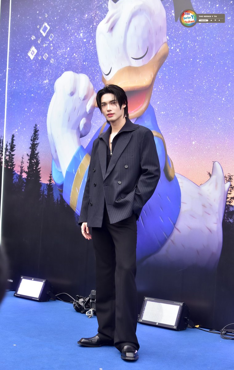 theseriesy_th's tweet photo. “วิน-เมธวิน” ในงาน “Wisher : Where Miracles Happen”
WIN METAWIN WISHER
#WINMETAWINxDISNEYWISHER
#winmetawin
#WisherStitch #URDUWisher
#URDU #BBKidult #ICONSIAM https://t.co/vCi3RihRuD