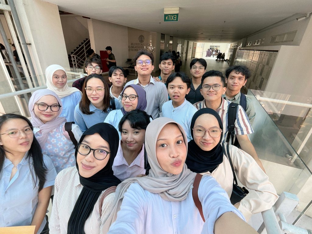 Sekeluarga besar ini pamit semester 2🙏🏻