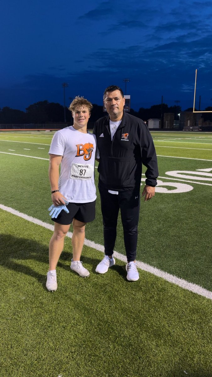 Izaac Popp (@izaacpopp65522) on Twitter photo I had a great time @BalerU_Football thank you <a href="/SchumannKegan/">Kegan Schumann</a> for the invite and <a href="/CoachMRegalado/">Miguel Regalado</a> <a href="/Coach_Tuck_47/">Tucker Pauley</a> I had a great time @BalerU_Football thank you <a href="/SchumannKegan/">Kegan Schumann</a> for the invite and <a href="/CoachMRegalado/">Miguel Regalado</a> <a href="/Coach_Tuck_47/">Tucker Pauley</a>