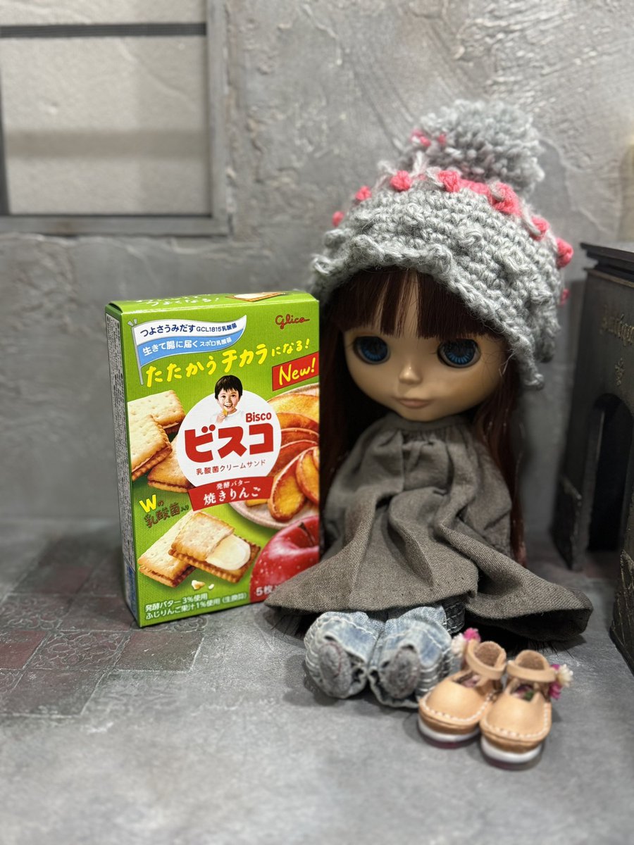 #深夜のおやつドール一本勝負

初🌟ビスコ焼きりんご
クリーミーで美味しい

#ソールの中の世界
#ブライス   #ピュアニーモ #チェリー     #blyth  #Pureneemo #cherry
#ハンドメイド #球体関節人形