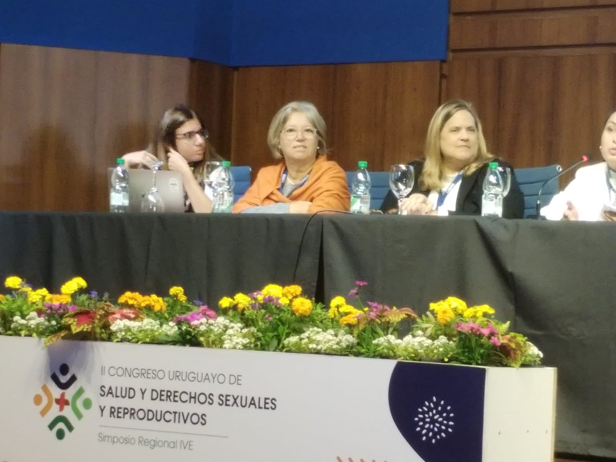 inmujeresuy's tweet photo. 📣 Del 5 al 7 de junio se realiza el II Congreso Uruguayo de Salud y Derechos Sexuales y Reproductivos y el Simposio Regional sobre IVE.
Participa nuestra directora @EsMonicaFA
Espacio clave para reflexionar sobre avances y desafíos sobre el los derechos sexuales y reproductivos https://t.co/k9dhG9pYTV