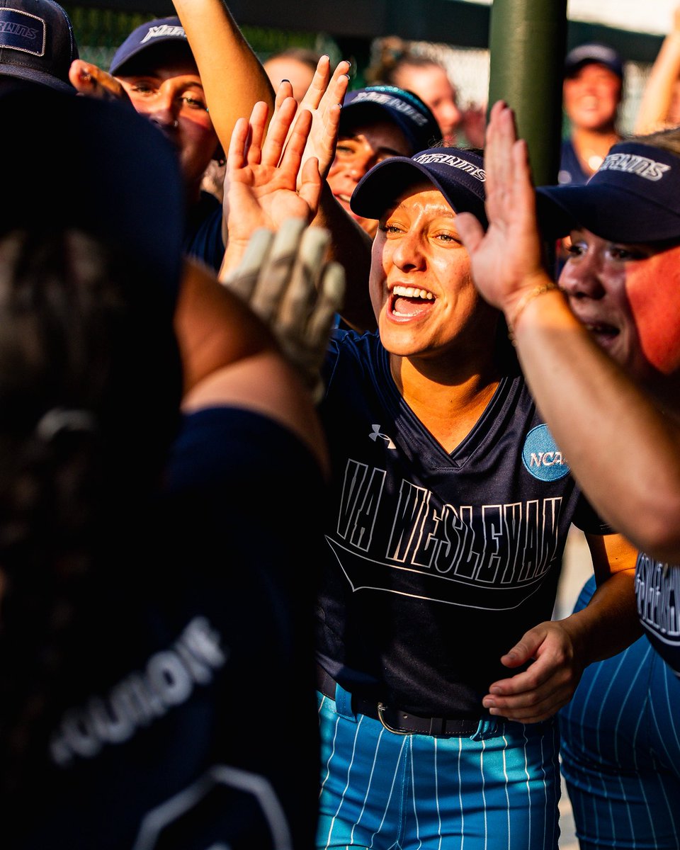NCAADIII's tweet image. ALL SMILES ๐ because weโre playing softball today!
Game 2๏ธโฃ of the championship series between @vwu_marlins and @trineathletics starts at 12 PM ET.
#WhyD3 | #D3SB