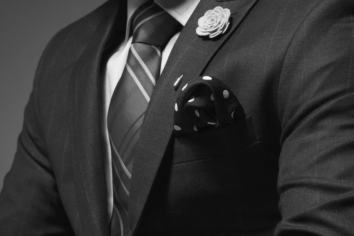 56authentique's tweet photo. @amerix We are located in Nairobi, Westlands. Fittings are on appointment basis only so book your slot today (call/whatsapp: 0729647436). We specialize in Bespoke Suits, Bespoke Shirts and Wedding suits. Suits range from KES15,000/-

Check out @56authentique on instagram for more pics. https://t.co/Lq6Uglprpi