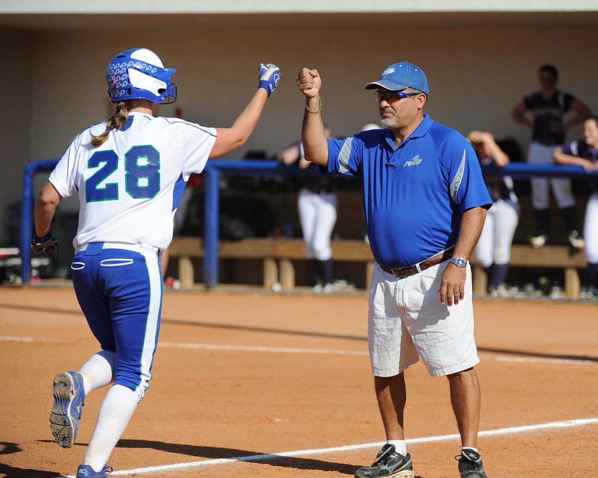 FGCU_Softball's tweet image. They say imitation is the sincerest form of flattery😎
Thank you for everything DD, excited to see where your new athletics role takes you!
#Wegles
