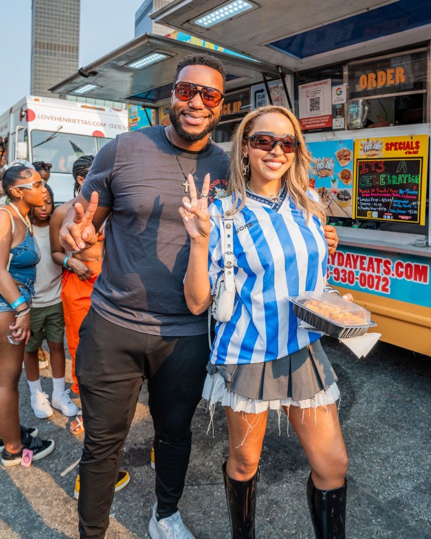 Good food, great people, and even better moments 🍟📸

Smiles like this are what Fryday is all about

#frydayfoodtruck #loadedfries #FrydayMagic #FoodTruckVibes #FriesOnTheGo #SupportLocalEats