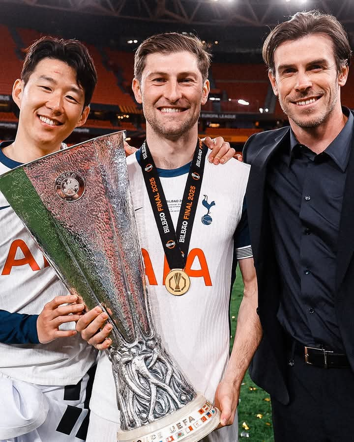 COYS_com's tweet image. On This Day in 2014, Ben Davies signed for the club 🫡🏴󠁧󠁢󠁷󠁬󠁳󠁿