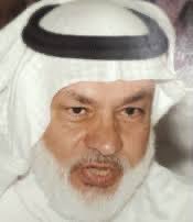alshahranis's tweet photo. انتقل إلى رحمة الله الدكتور عبدالملك قاضي الأستاذ السابق في جامعة الملك فهد للبترول والمعادن، في حادثة مأساوية وقعت داخل منزله في مدينة الظهران، بعد أن تعرّض لاعتداء من أحد مندوبي التوصيل بهدف السرقة، حيث طعنه عدة طعنات أودت بحياته.

كما أُصيبت زوجته بطعنات متعددة خلال الاعتداء، وتلقت الرعاية الطبية وهي منوّمة حالياً في المستشفى.

نسأل الله أن يتغمد الفقيد بواسع رحمته ويسكنه فسيح جناته، ويشفي زوجته شفاءً عاجلاً، ويُلهم أسرته الصبر والثبات.  
لا تنسوهما من صالح دعائكم.

#تم_القبض على الفاعل ولله الحمد
