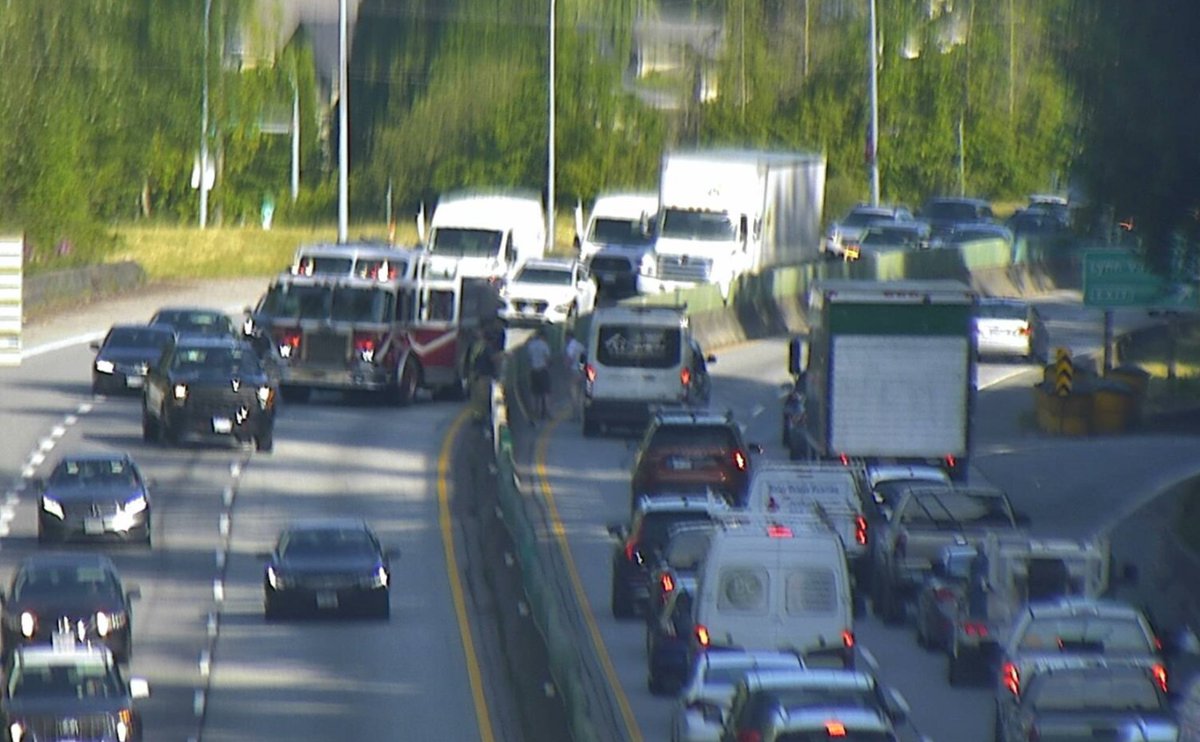 DriveBC's tweet image. ⚠️#BCHwy1 Vehicle incident at the top of The Cut (near Lynn Valley Rd) has the left lane blocked in both directions. #NorthVan #UpperLevels