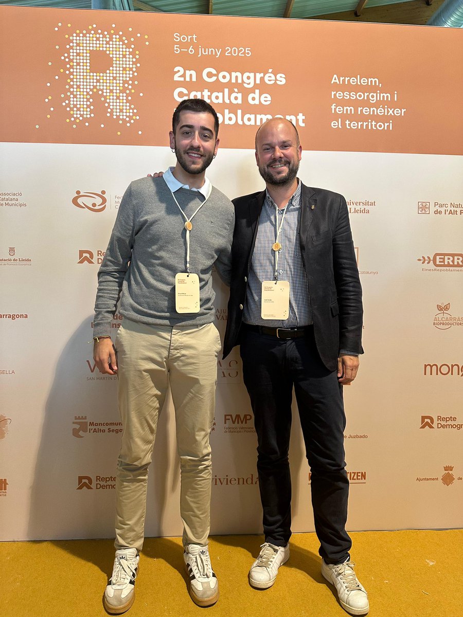 Edu Murgó (@edumurgo) on Twitter photo Primer dia del 2n Congrés Català de Repoblament a #Sort.
Una jornada per analitzar i diagnosticar, però sobretot per revertir. Perquè volem un món rural ple de vida. <a href="/Jordi_Verdu/">Jordi Verdú Paijà</a> Primer dia del 2n Congrés Català de Repoblament a #Sort.
Una jornada per analitzar i diagnosticar, però sobretot per revertir. Perquè volem un món rural ple de vida. <a href="/Jordi_Verdu/">Jordi Verdú Paijà</a>