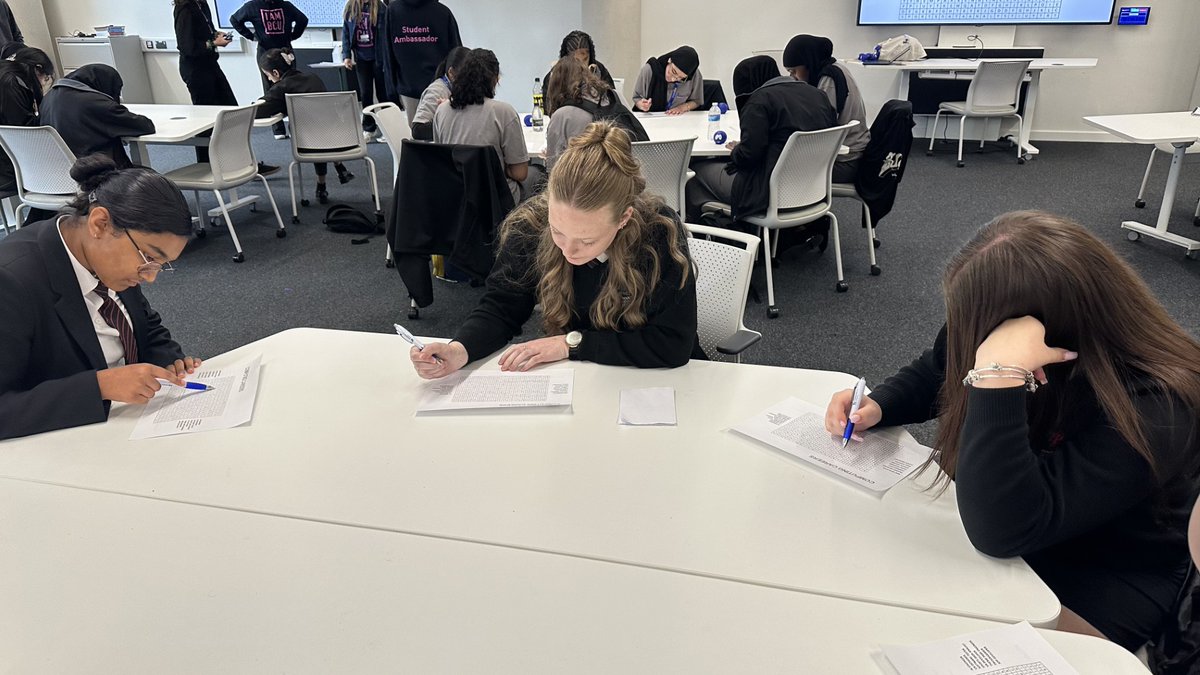 KEVInorthfield's tweet image. Thank you to Birmingham City University for hosting the Y9 Coding for Girls workshop! Great sessions on ethical hacking, coding, and the importance of AI in shaping future careers. 💻🤖 #WomenInTech #AI #CodingForGirls