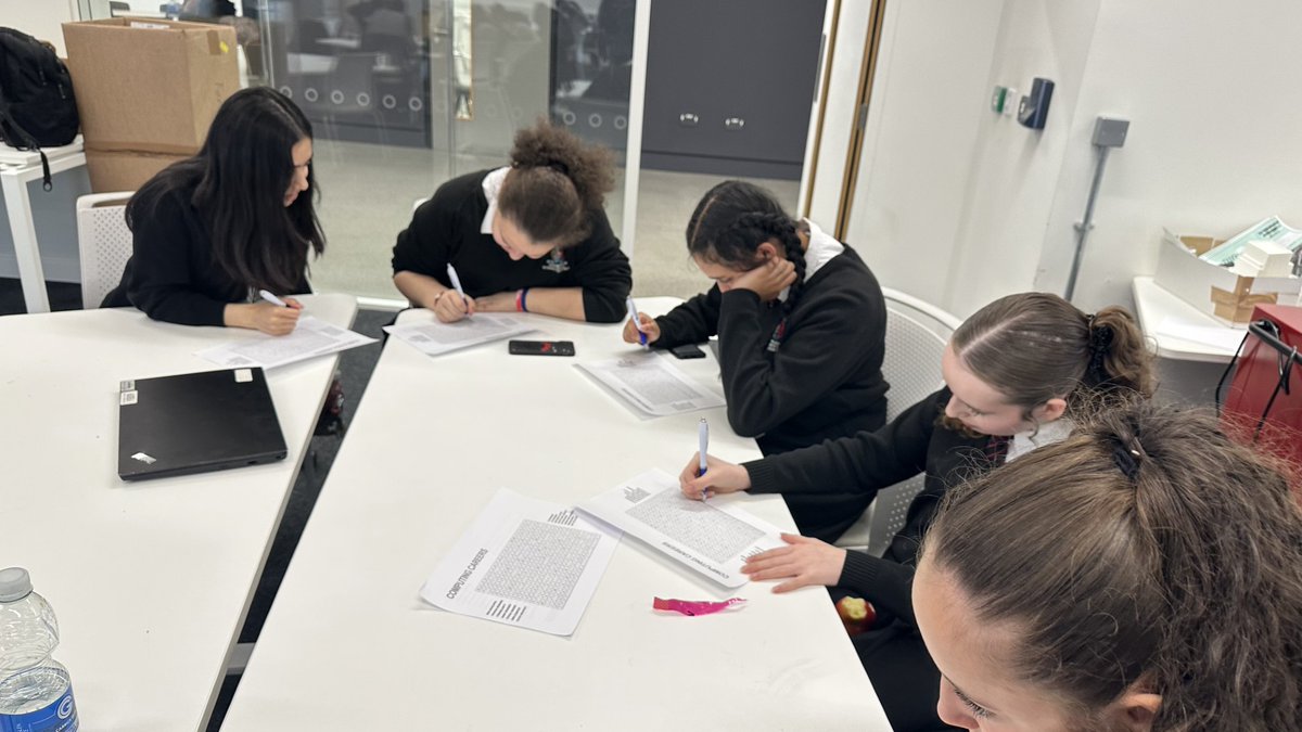 Thank you to Birmingham City University for hosting the Y9 Coding for Girls workshop! Great sessions on ethical hacking, coding, and the importance of AI in shaping future careers. 💻🤖 #WomenInTech #AI #CodingForGirls
