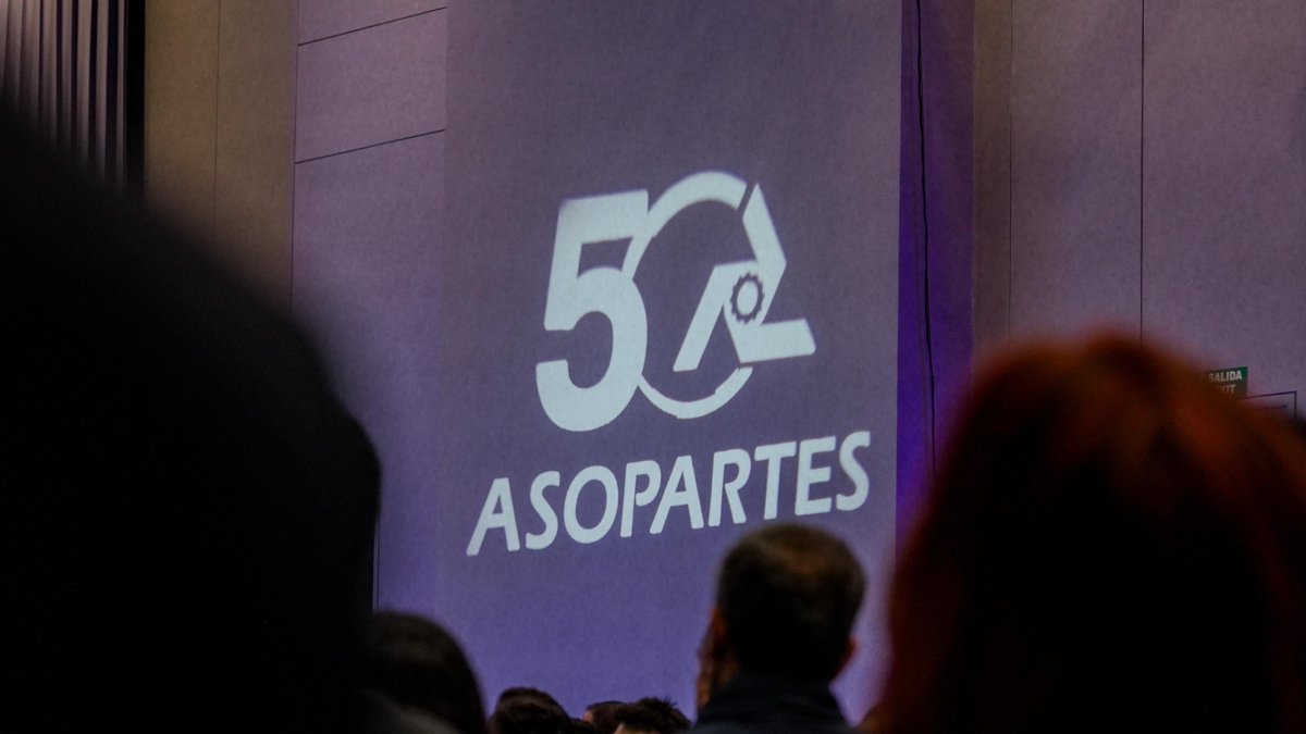 Bogotá Convention Bureau (@bogotabureau) on Twitter photo Bogotá es la sede de <a href="/Expopartescol/">Expopartes Colombia</a> 2025, la feria más importante del sector de autopartes en América Latina.
Con más de 600 expositores nacionales e internacionales y 30.000 visitantes profesionales, convertirán a la ciudad en el centro de negocios del sector automotor. Bogotá es la sede de <a href="/Expopartescol/">Expopartes Colombia</a> 2025, la feria más importante del sector de autopartes en América Latina.
Con más de 600 expositores nacionales e internacionales y 30.000 visitantes profesionales, convertirán a la ciudad en el centro de negocios del sector automotor.