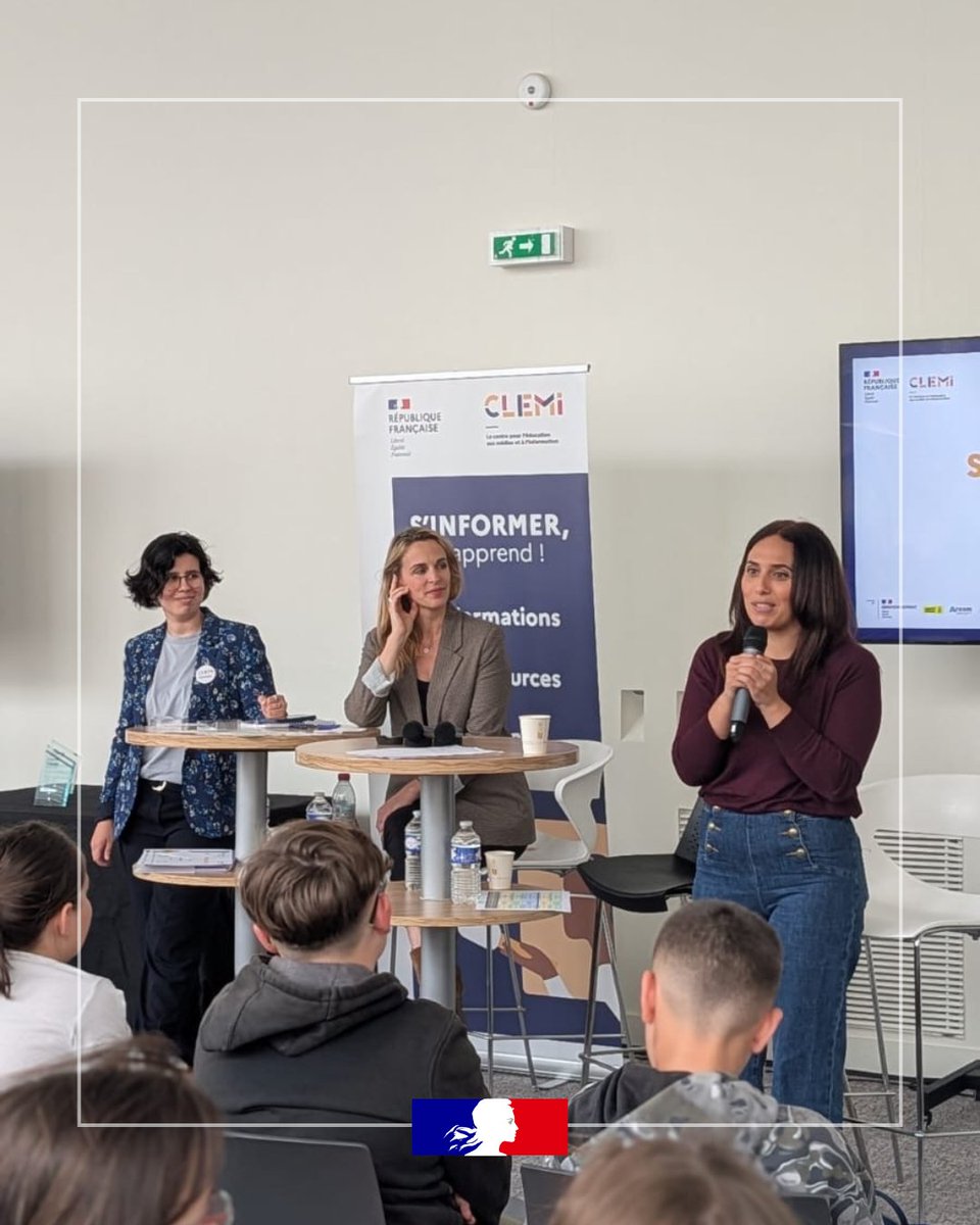 Cérémonie de remise des prix de la 13ᵉ édition du Concours #ZéroCliché pour l’égalité filles-garçons 🎉

👏 Un grand bravo à tous les élèves lauréats et à leurs enseignants qui sont venus chercher leur trophée aujourd’hui à <a href="/radiofrance/">Radio France</a>, entourés de la présidente <a href="/salhiabrakhlia/">Salhia Brakhlia</a>