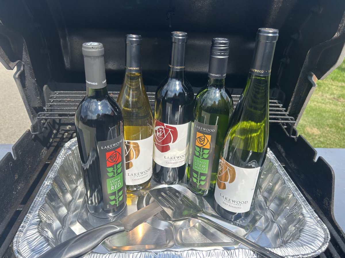🔥 Grilling season is on—and so is this wine pack. The Heat the Grill Pack is your go-to lineup for summer BBQs: bold reds, crisp whites, and everything in between. 🍷🔥🍔

Order now → lakewoodvineyards.com/wines/heat-the…

#BBQSeason #FingerLakesWine #SenecaLake #LakewoodVineyards #FLX