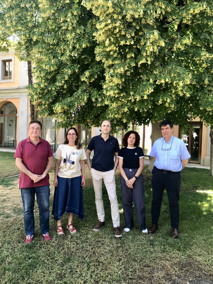 Ha tenido lugar la junta de facultad donde ha sido elegido el nuevo decano Francisco Javier Guzmán Bernardo. Enhorabuena al equipo decanal entrante y muchas gracias al equipo saliente por estos cuatro años de trabajo #somosCiencias #somosAmbientales #somosBioquimica #somosFisica