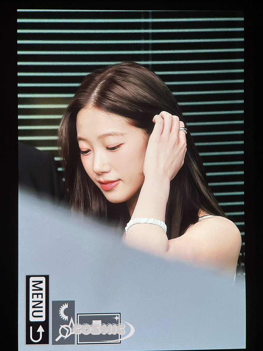 [Preview] 250605

#LE_SSERAFIM #르세라핌 #ルセラフィム
#KAZUHA #中村一葉 #카즈하 #カズハ