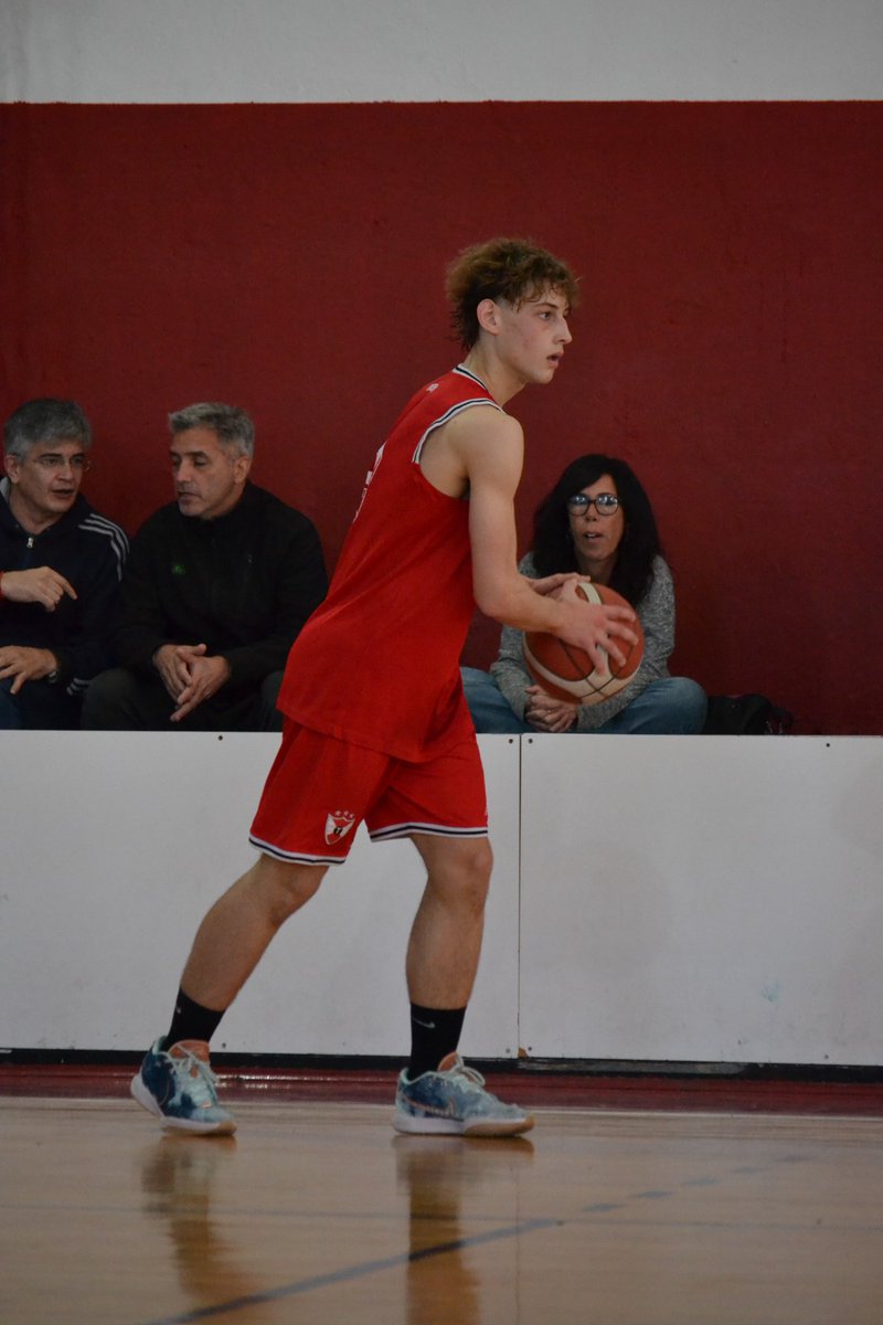 ¡Preseleccion para los pibes! 🏀👏🏼

🗣 Camilo Poggi, Ciro Deminas y Felipe Benitez Gil fueron convocados para la Preseleccion U17 Rosarina con vistas al Torneo Interasociaciones Provincial a realizarse en Sastre y San Vicente los días 20, 21 y 22 de junio

#VamosLosPibes❤