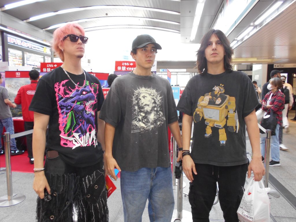 Roiereal's tweet image. fue bonito vivir el estreno de la Nintendo Switch 2 en Japón ❤️ 日本での Nintendo Switch 2 の発売を体験できてよかったです