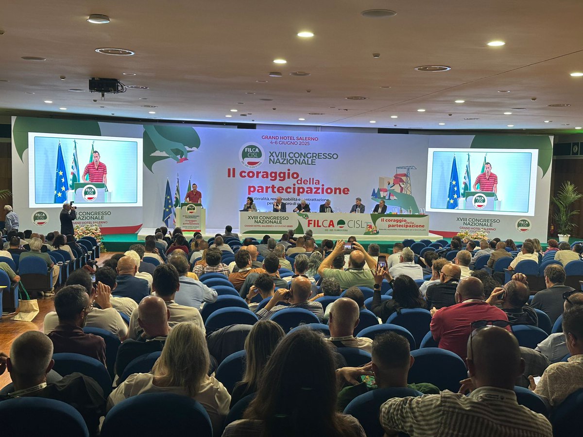 Nel suo intervento al XVIII Congresso @filcacisl Beppe Mauri <a href="/zep1980/">zoso</a> sottolinea l'importanza della #solidarietà tra popoli ricordando il nostro gemellaggio col sindacato palestinese. Altra urgenza in edilizia è fare formazione su sicurezza in lingua utilizzando nuove tecnologie