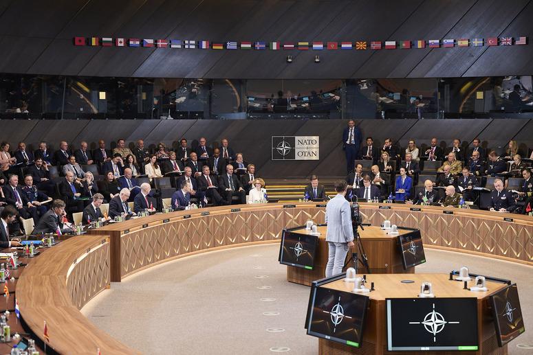 CMC_NATO's tweet image. #NATO #DefenceMinisters have approved new capability targets, a strategic leap forward. 

The whole NATO Military Committee, together with SACEUR ad SACT, strongly welcome this decision. It reflects a clear recognition: real threats demand real #deterrence, and that demands real…