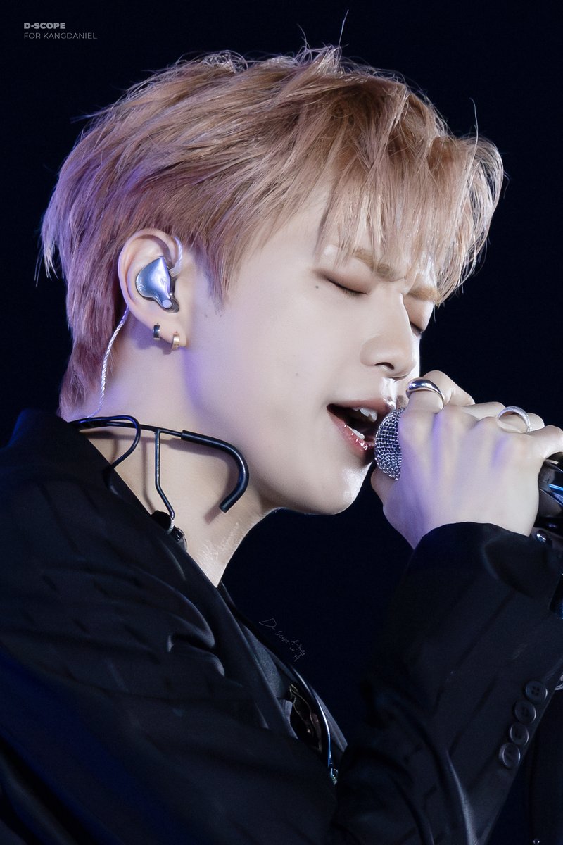 DanikScope's tweet photo. 🎤

- 250531 MEGACON HQ #강다니엘 #KANGDANIEL https://t.co/FuSdFTSm50