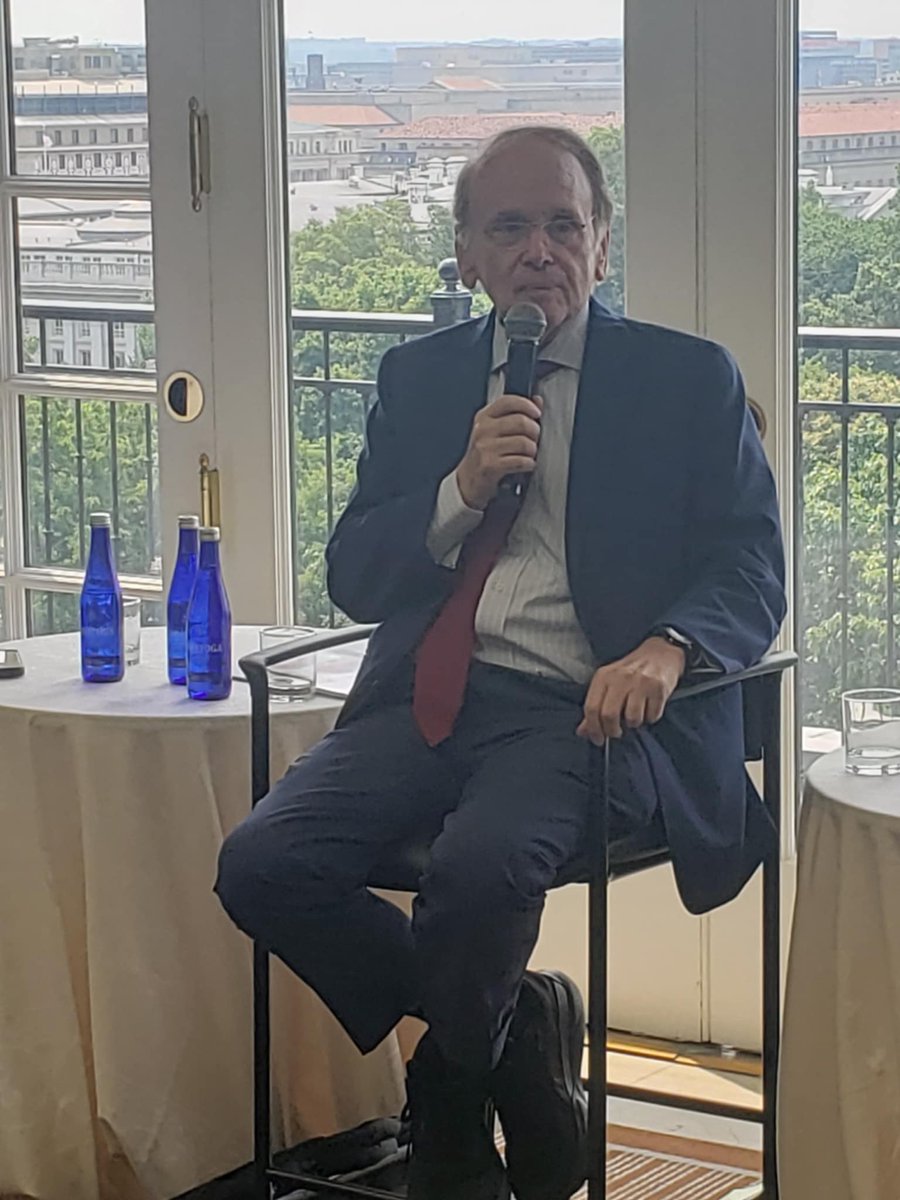 Professor <a href="/DanielYergin/">Daniel Yergin</a> truly stands out as the intellectual highlight of <a href="/PISM_Poland/">PISM</a>’s #TransatlanticLookout in Washington, DC. 🇵🇱 🇺🇸