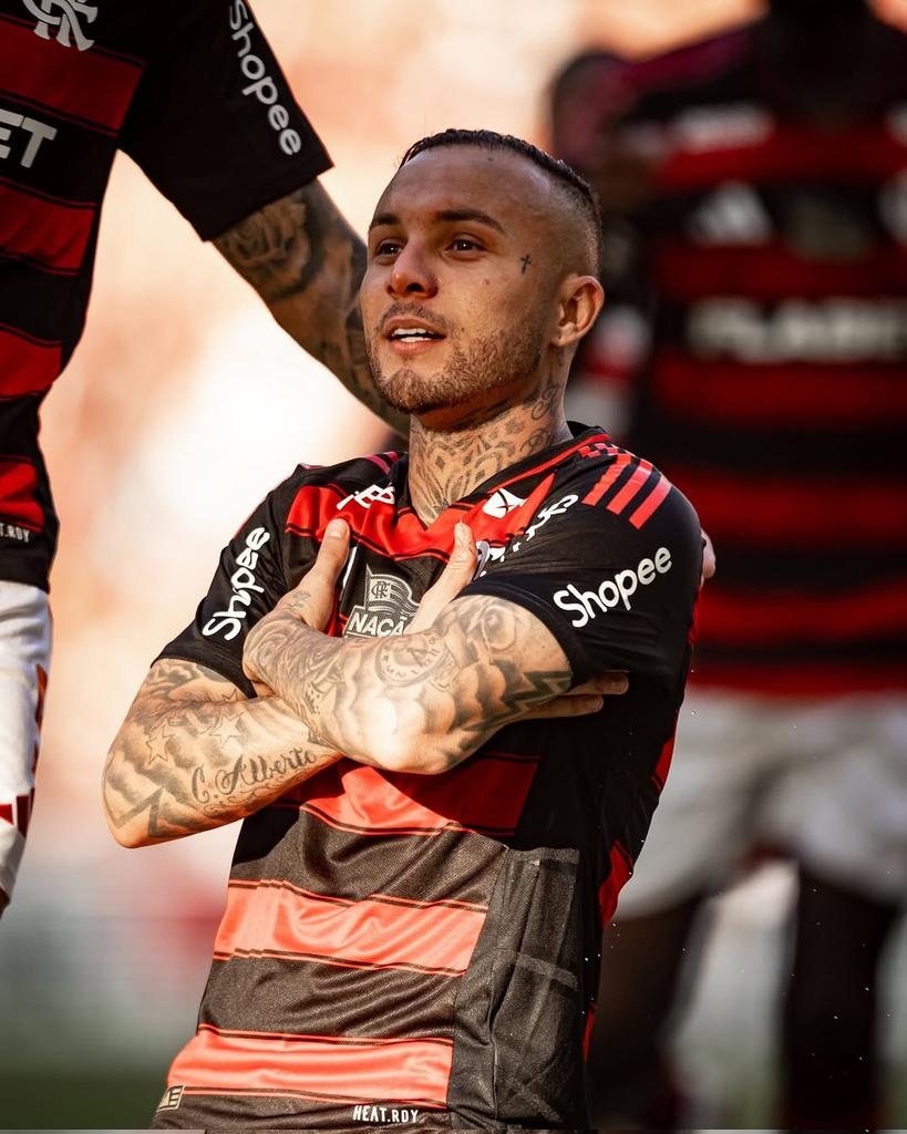AlexDzn7's tweet photo. @Flamengo https://t.co/IfLUlPcvUX