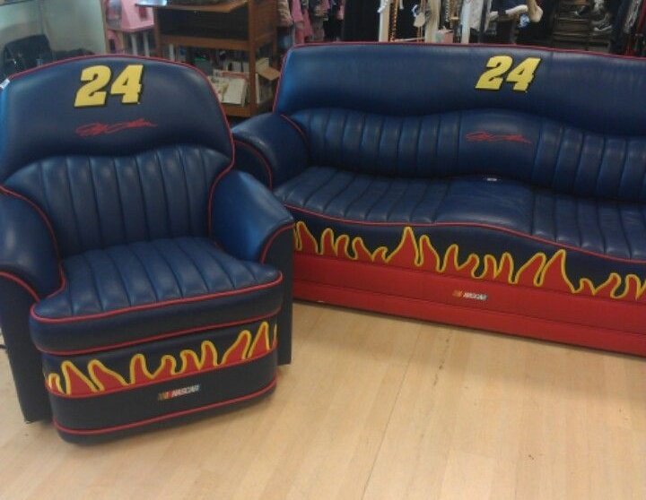 The good ole Jeff Gordon couch