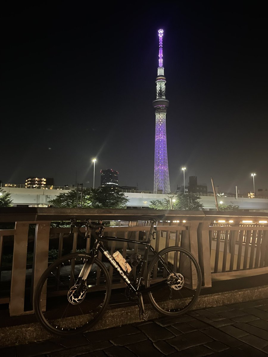 vr_shiki's tweet photo. Night ride to Tokyo Sky Tree! https://t.co/SHdyOXfwmF