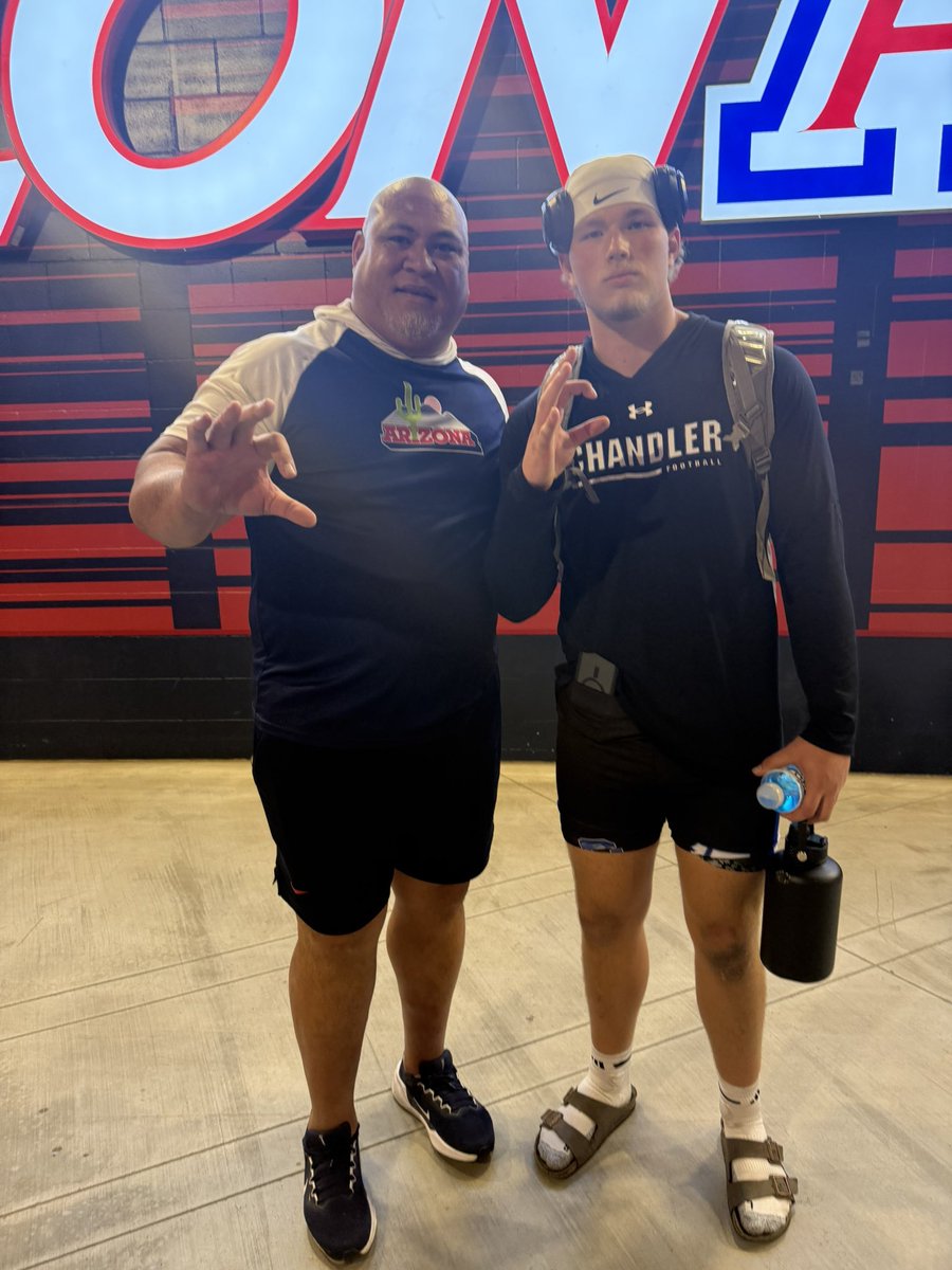Jaxon Zembrycki | c/o 2027 (@jaxonzembrycki) on Twitter photo #AGTG After a great camp and conversation with <a href="/CoachJsalavea/">Joe Salave'a</a> and <a href="/Fletcher_UofA/">Fletcher Kelly</a> I am beyond blessed to receive a division 1 offer to the University of Arizona! #BearDown 💙❤️ <a href="/Coach_Wiz3/">Coach Wiz</a> <a href="/CoachAnderson_1/">Nikk Anderson</a> <a href="/ndcoachhuber/">Steve Huber</a> <a href="/BrandonHuffman/">Brandon Huffman</a> <a href="/ChadSimmons_/">ChadSimmons</a> #AGTG After a great camp and conversation with <a href="/CoachJsalavea/">Joe Salave'a</a> and <a href="/Fletcher_UofA/">Fletcher Kelly</a> I am beyond blessed to receive a division 1 offer to the University of Arizona! #BearDown 💙❤️ <a href="/Coach_Wiz3/">Coach Wiz</a> <a href="/CoachAnderson_1/">Nikk Anderson</a> <a href="/ndcoachhuber/">Steve Huber</a> <a href="/BrandonHuffman/">Brandon Huffman</a> <a href="/ChadSimmons_/">ChadSimmons</a>