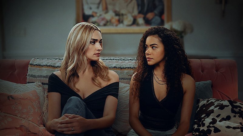 ‘Ginny &amp; Georgia’ Season 3 is now streaming on Netflix.