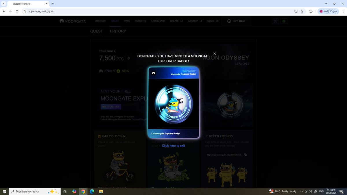 I got my first time NFT mint in <a href="/Moongate/">Moongate</a> PBW so nice! Thank you too sir <a href="/SleepyYesh/">SleepyYesh @ PBW 2025</a> for giving me this! 😍😍😍