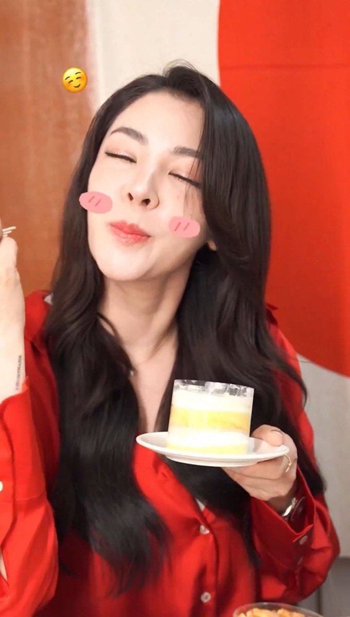 Monkii_Floy's tweet image. ไอ้แดงมันเป็นนักสู้                       ไอ้เขียวมันเป็นนักซิ่ง

SIMPLY THAI WITH FAYE
#SNPXFayePeraya