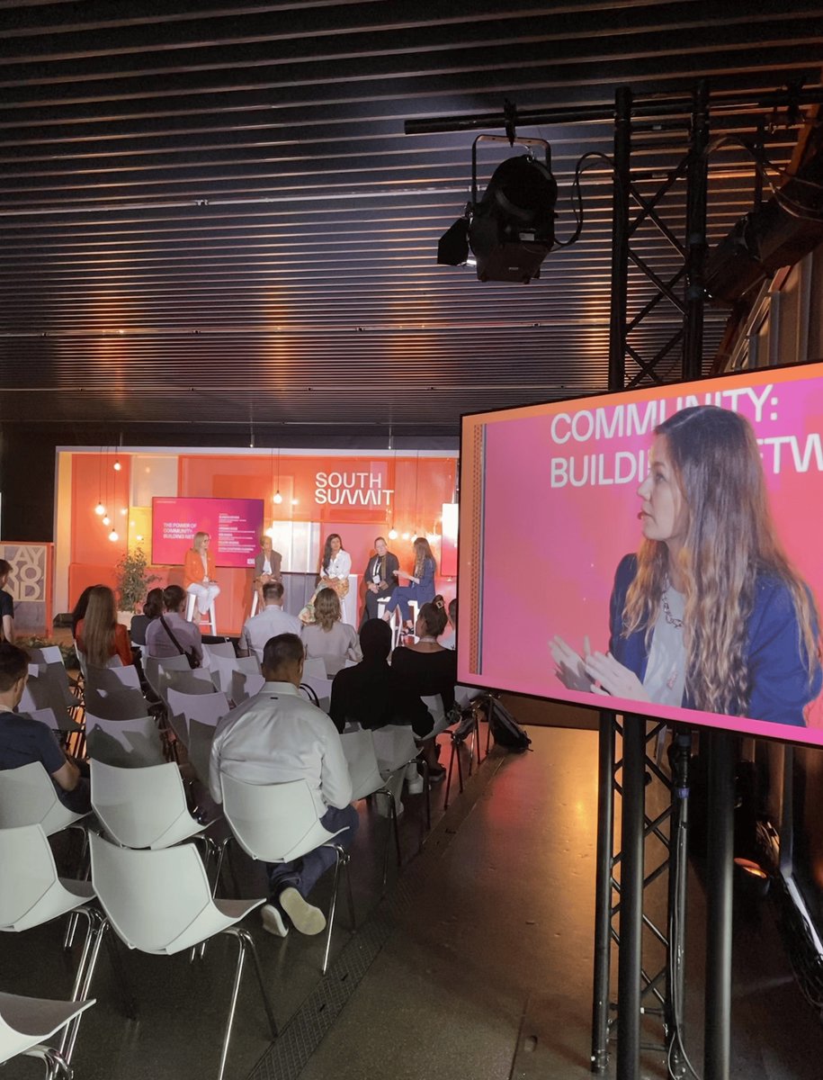 EIT Digital (@eit_digital) on Twitter photo At #SouthSummit2025, Elena Contioso-Fleming shared how <a href="/EIT_Digital/">EIT Digital</a> builds thriving #communities: from Open Innovation to our Master School.
🚀 Impact, collaboration, and shared journeys are key.
Care to join us? 👉 okt.to/cyE6aH At #SouthSummit2025, Elena Contioso-Fleming shared how <a href="/EIT_Digital/">EIT Digital</a> builds thriving #communities: from Open Innovation to our Master School.
🚀 Impact, collaboration, and shared journeys are key.
Care to join us? 👉 okt.to/cyE6aH
