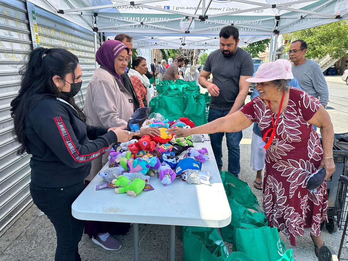 APAG Cares hosted its #EidAlAdha #FoodDrive at Allama Iqbal Ave in Queens, distributing essential food items to the community and toys to children—bringing joy and excitement to the #Eid festivities.  #APAGCares remains committed to uplifting communities and making a  difference.