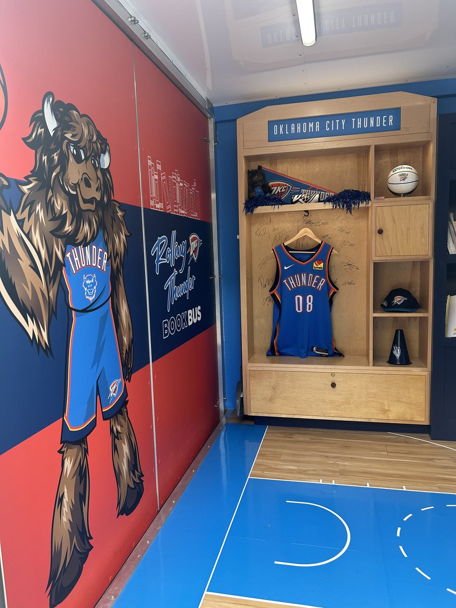 CNPSchools's tweet image. Thank you @okcthunder for sending out the Rolling Thunder Book Bus for CNP students! You surpass the #GOLDStandard