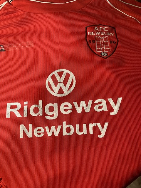 Kits4Causes (@kits4causes) on Twitter photo So as I predicted the wave of kit arriving started this week!
Big thanks to AFC Newbury for a great donation <a href="/afcnewbury/">@AFCNewbury</a> and their sponsor Ridgeway (now Marshall) <a href="/Marshall_VW/">Marshall Volkswagen</a> So as I predicted the wave of kit arriving started this week!
Big thanks to AFC Newbury for a great donation <a href="/afcnewbury/">@AFCNewbury</a> and their sponsor Ridgeway (now Marshall) <a href="/Marshall_VW/">Marshall Volkswagen</a>