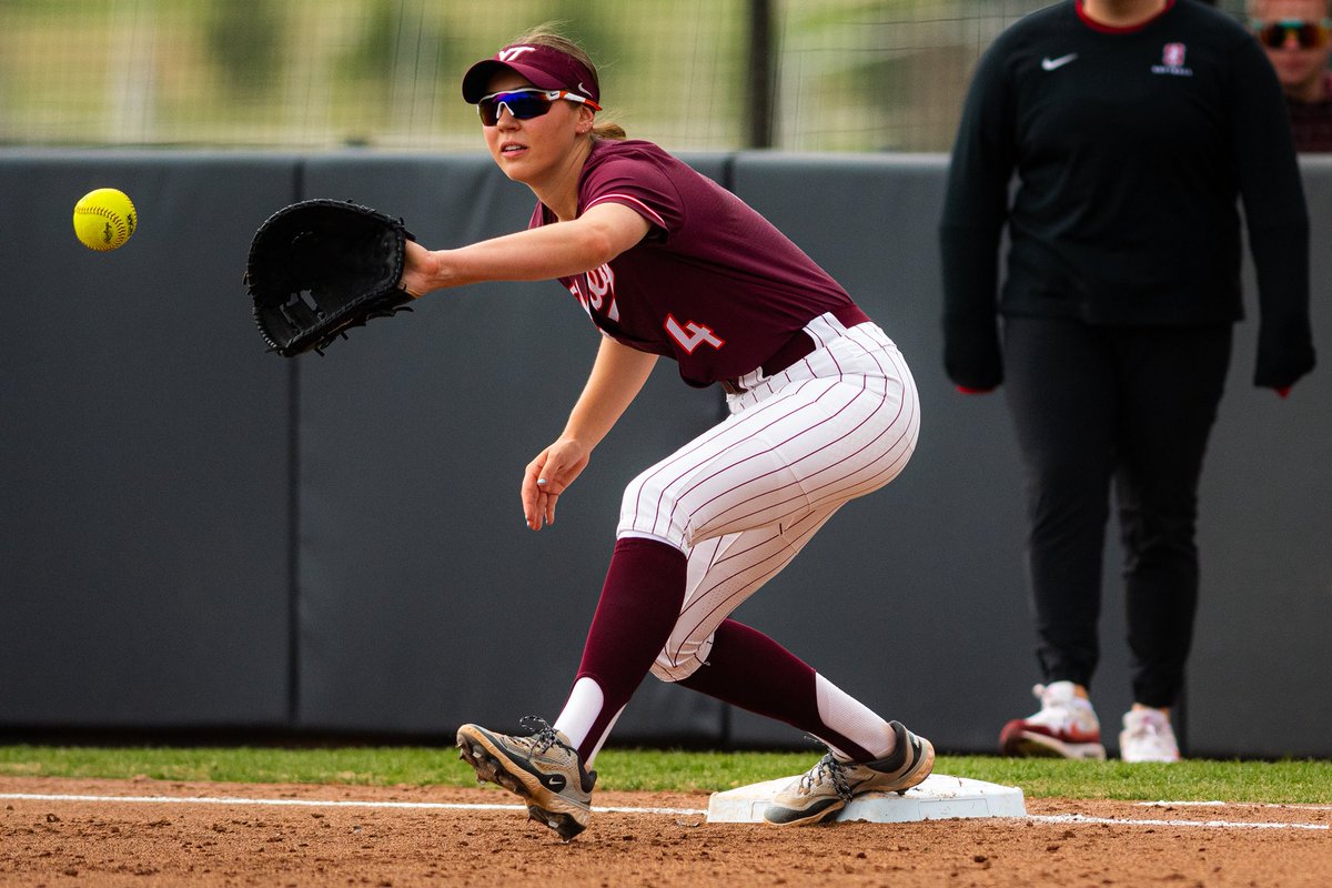 Virginia Tech Softball (@hokiessoftball) on Twitter photo A program-best .977 fielding percentage this season ๐ฎโ๐จ
#Hokies A program-best .977 fielding percentage this season ๐ฎโ๐จ
#Hokies