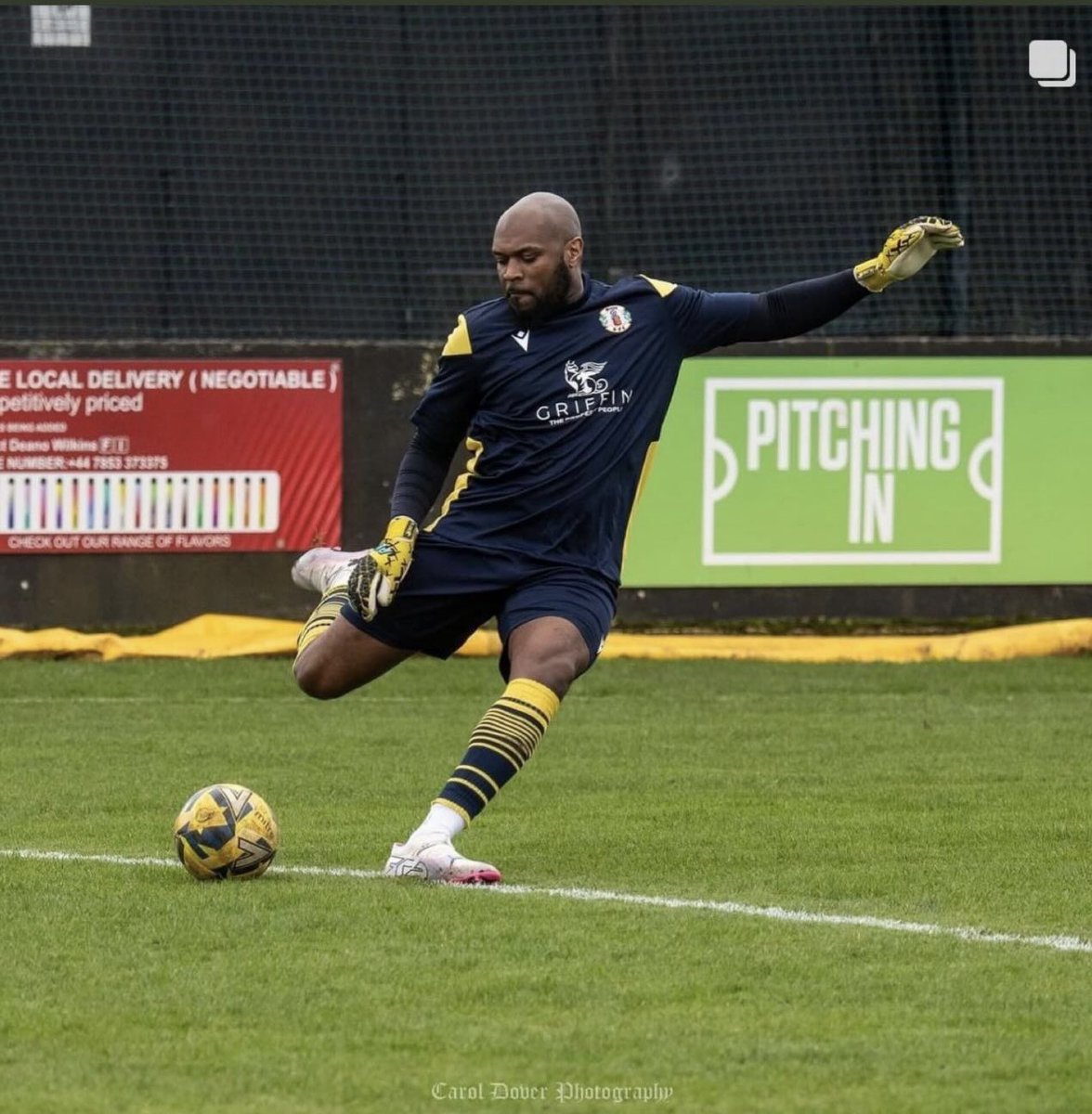 Name: Anthony page 
Age: 32
Location: Manchester 
Position: Goalkeeper 
Previous Clubs: Buckhurst Hill, Grays Athletic, Tilbury, East Thurrock, Hashtag United, Heybridge Swifts, Waltham Abbey, Ware, Enfield Town

Level looking for: Step 4-5