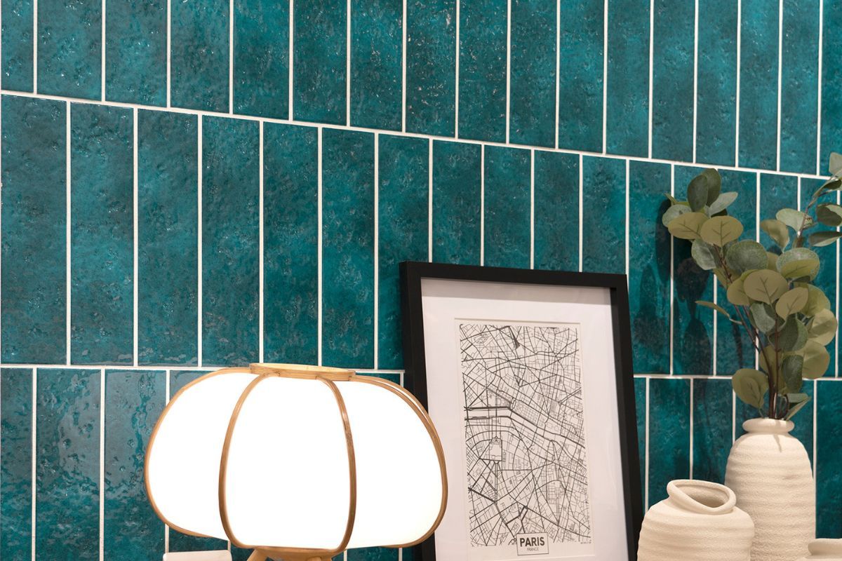 tileofspainusa's tweet photo. #TileTrend – Ceramics as Ceramics

The tile industry is experiencing a revival of creative approaches that embrace the inherent qualities of ceramics. 

Celebrating their enduring appeal, Spanish tile makers are honoring the natural beauty and characteristics of ceramics itself. https://t.co/rRSr5pmc2G