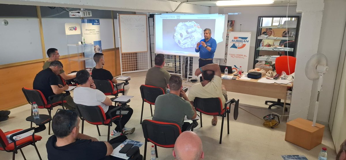 DIPART (@dipartsl) on Twitter photo ¡Esta semana en la familia DIPART ha sido fuerte! 😎🔥
Éxito total de nuestra formación presencial sobre híbridos en las instalaciones de Recambios Alborán. ¡Nuestro compañero Alejandro ha sido el encargado de impartirlo con coche eléctrico incluido! 🔝
🔸 #TodosSomosDIPART 🔹 ¡Esta semana en la familia DIPART ha sido fuerte! 😎🔥
Éxito total de nuestra formación presencial sobre híbridos en las instalaciones de Recambios Alborán. ¡Nuestro compañero Alejandro ha sido el encargado de impartirlo con coche eléctrico incluido! 🔝
🔸 #TodosSomosDIPART 🔹