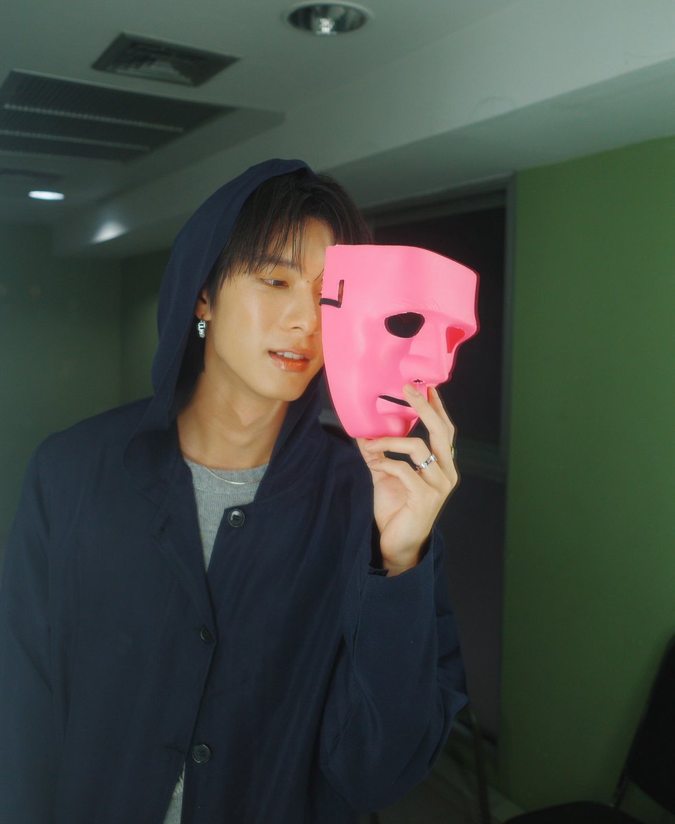 เฮียมาดูเร็ว นี่สิบสี่ 😭😭😭😭😭😭😭 <a href="/jjkimine/">โอโลโตบิ</a>