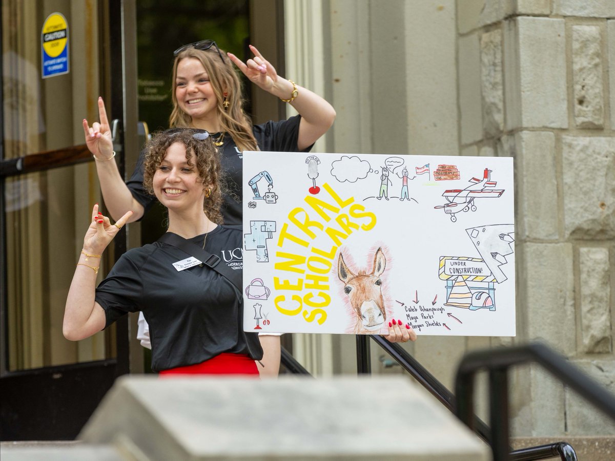 Snouts out, orientation has officially kicked off in our Stomping Ground! 🤘 Welcome, Mules and Jennies! #ChooseUCM