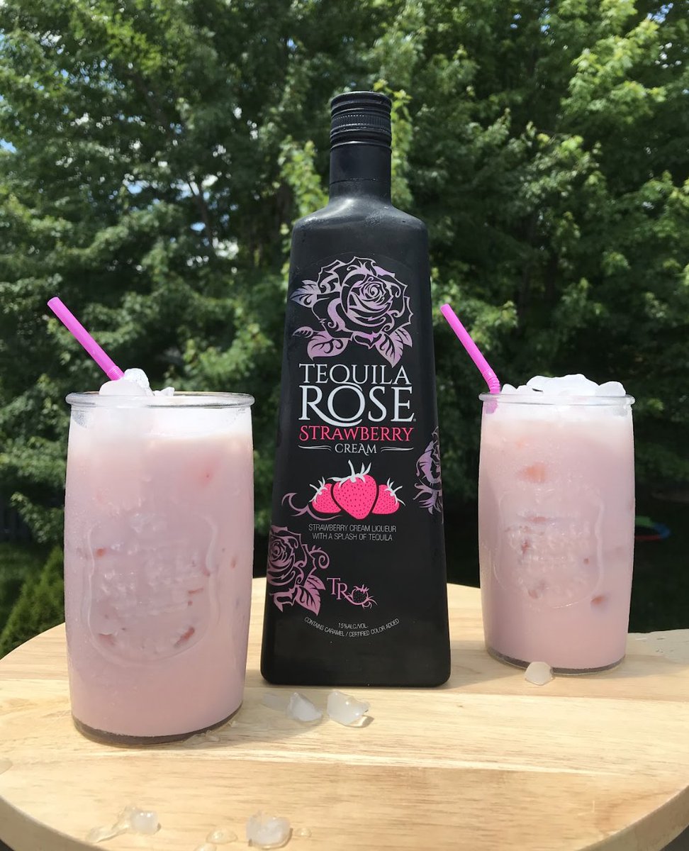Tantalize your taste buds with this adults-only dirty Italian soda. 🌺⁠
⁠
3 oz (90ml) Tequila Rose⁠
1.5 oz coconut rum⁠
1 pump strawberry syrup⁠
Top with club or lemon-lime soda⁠
(serves one)