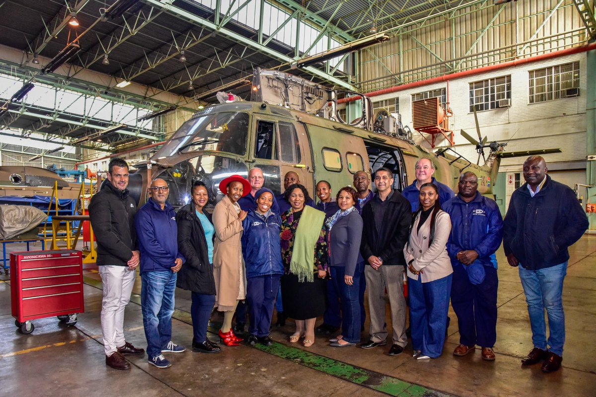 Today, we spoke with <a href="/SABCNews/">SABC News</a> journalist Khayelihle Khumalo at <a href="/DenelSOC/">Denel</a> Aeronautics in Kempton Park. We engaged in a productive discussion on several key defence matters, including the current status of the withdrawal phase of the  SAMIDRC <a href="/SANDF_ZA/">SA National Defence Force 🇿🇦</a>