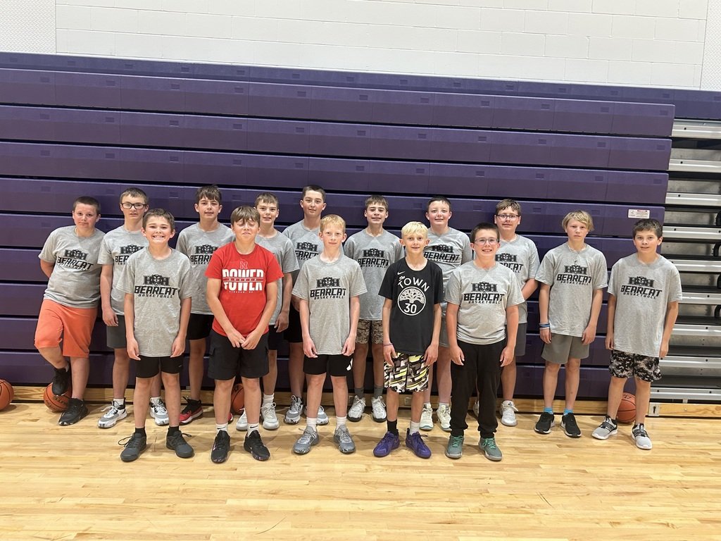 hamptonhawks1's tweet image. Completion of the first ever Bearcat Basketball Camp. Definitely a huge success.
